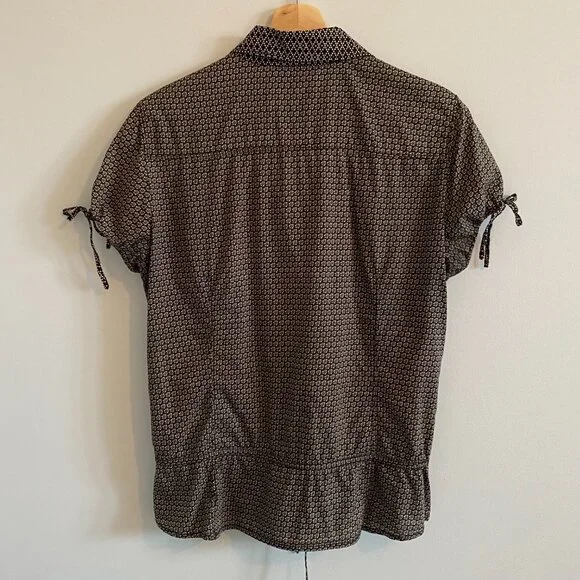 Vintage Esprit Short Sleeved Floral Button Top with Bows, Gathered Waist, V-Neck - Picture 7 of 8